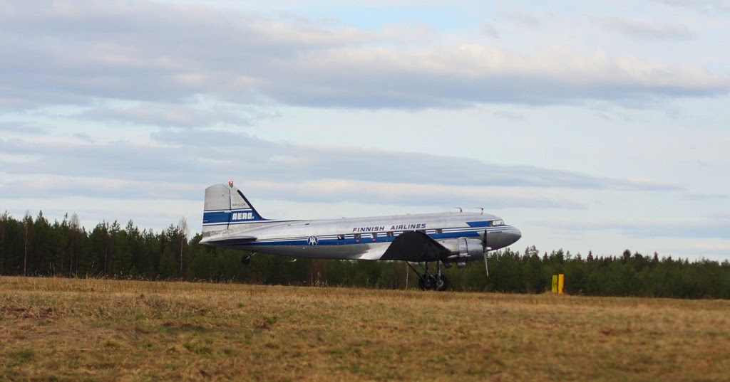 Photos from Seinäjoki: Old Plane leaving