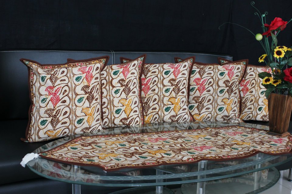  Koleksi Sarung Bantal  Batik