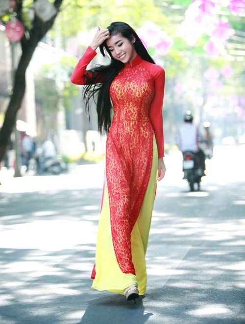 1000 Images About Ao Dai Being Worn On Pinterest Tyra Bank Ao Dai And Michael Kors Outlet