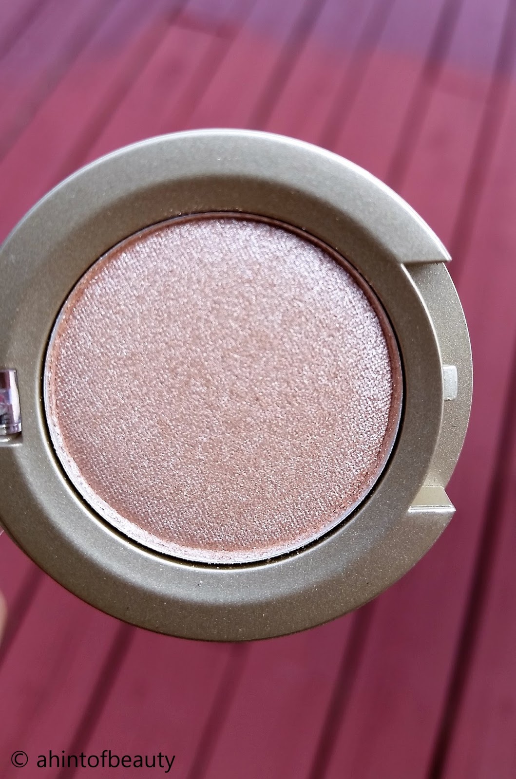 A Hint of Beauty: Stila Backstage Best Set (Sephora 500 Point Perk)