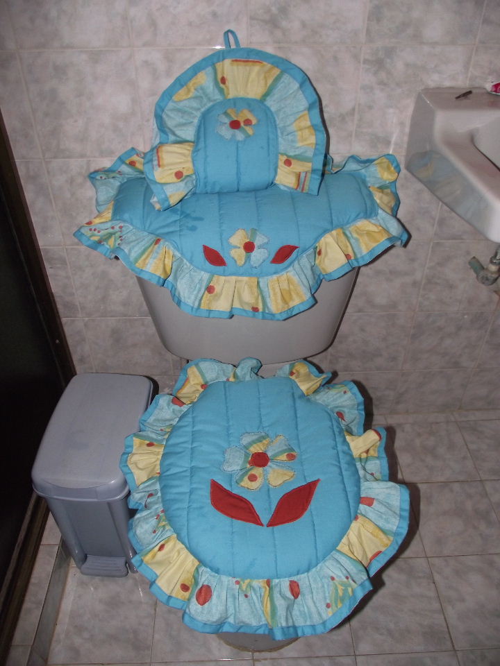 Novedades Paola: Juego de Baño con Apliques