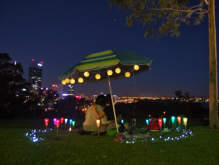 Reez's Gap Year The Things I Deem Bloggable Lit up picnic in Kings Park