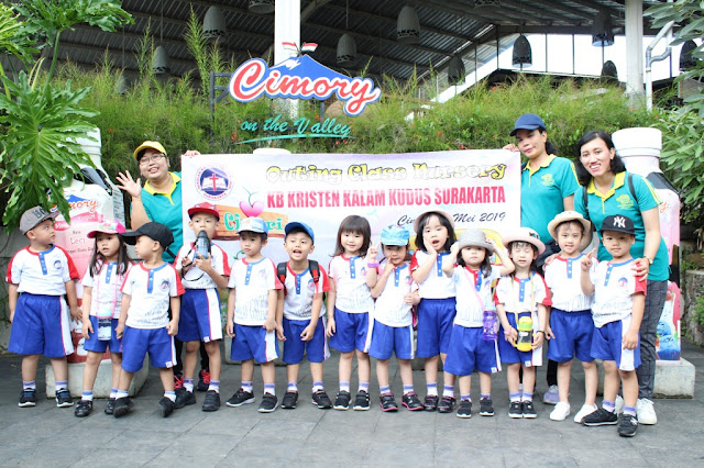 Kegiatan Outing Class KB Kristen Kalam Kudus Surakarta di Cimory