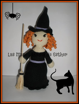 brula amigurumi con escoba realizada a crochet