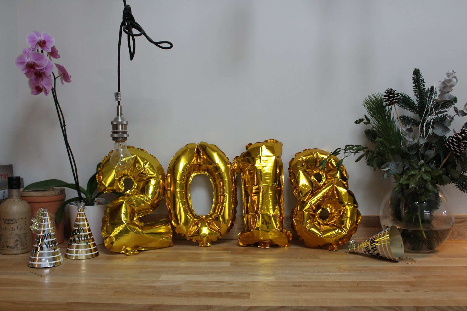 2018 gold party balloons for New Year