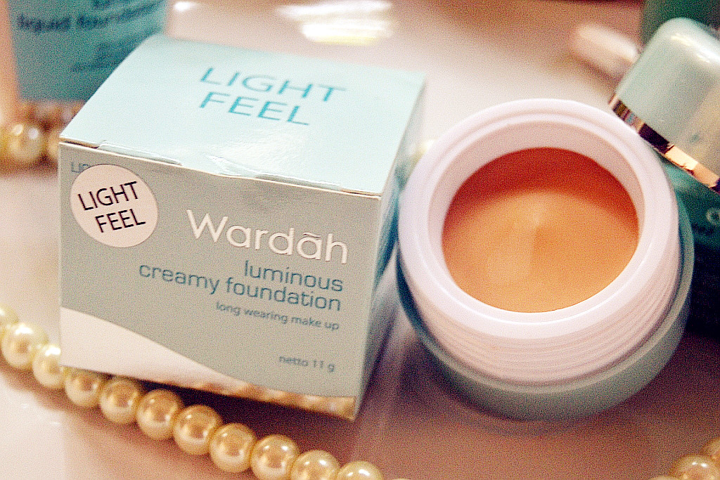 Review dan Harga Foundation Wardah Terbaru dan Terlengkap