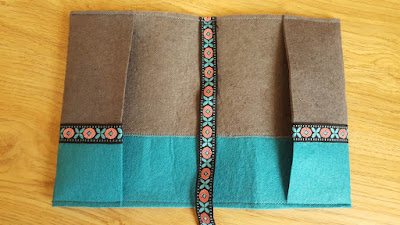 DIY Felt Book Covers (with tutorial) DIY Felt Book Covers (with tutorial)