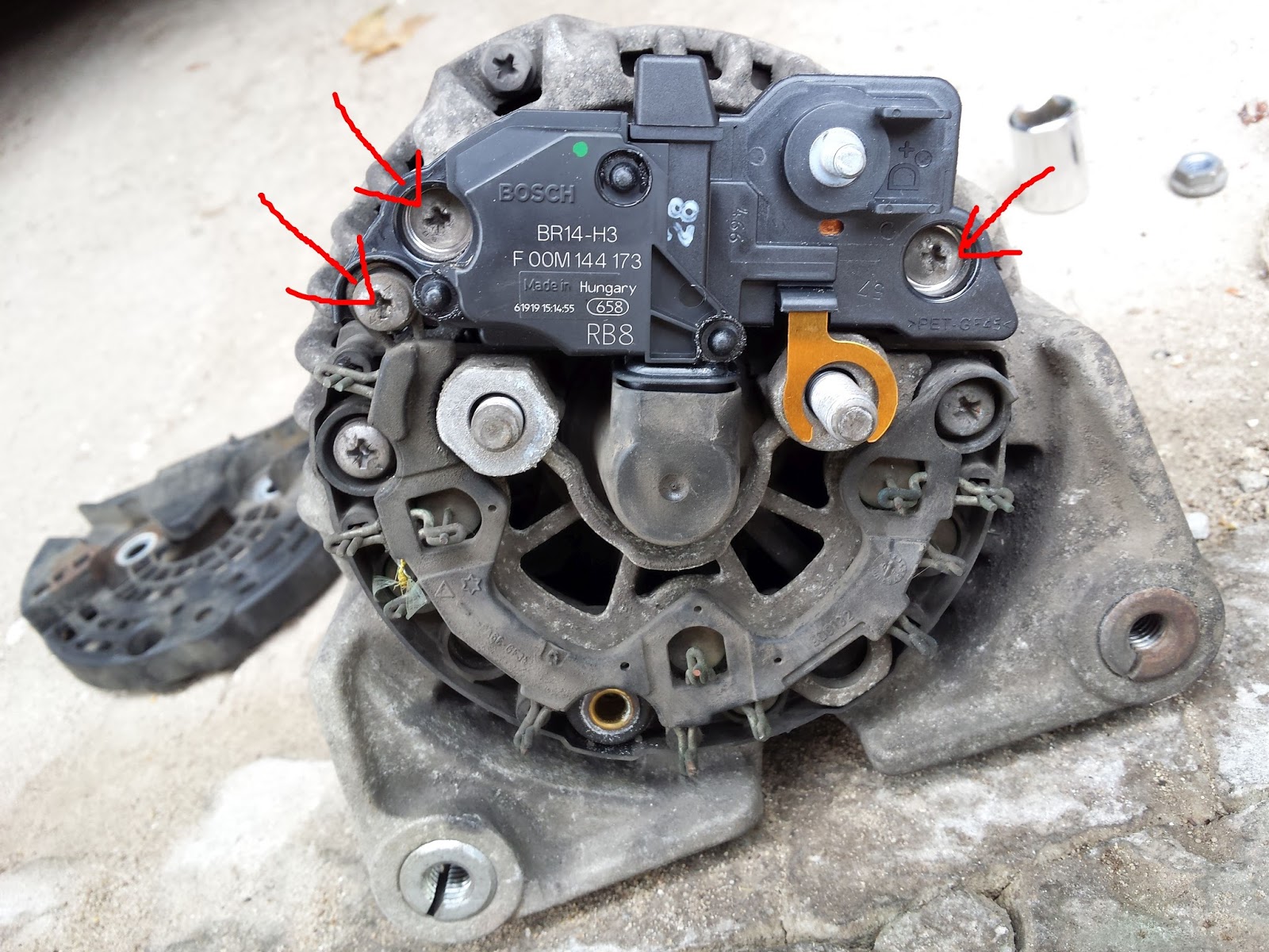 Opel Meriva A Regulator napięcia alternatorawymiana