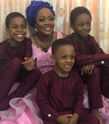 Comedienne and TV host Helen Paul shows off her family,husband and kids in lovely photos