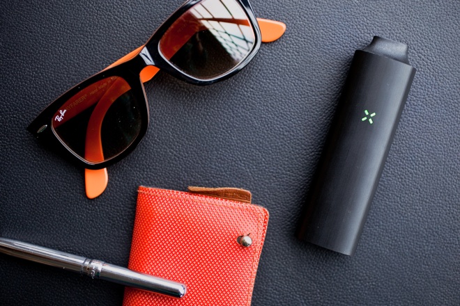 BakedLikeLays: The Pax Vaporizer by Ploom