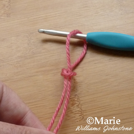 Making a slip knot and casting on crochet hook