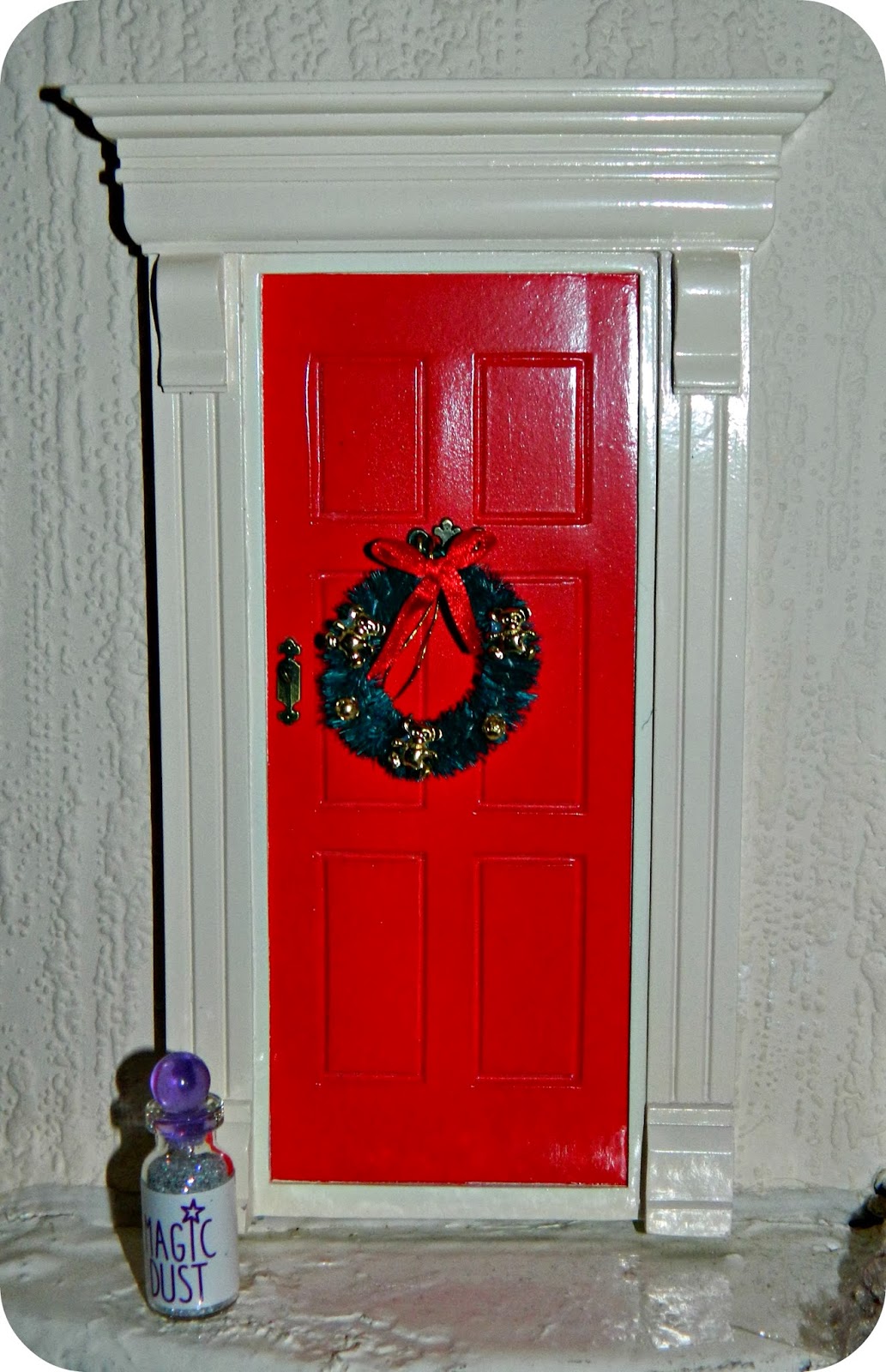 The Magic Elf Door - A Review | Red Rose Mummy