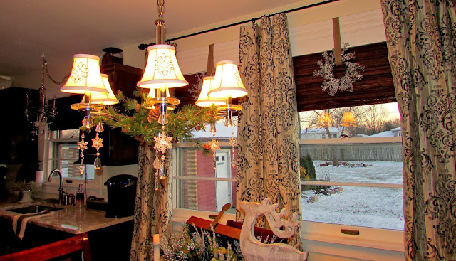 Holiday Home Tour - Decorating for Christmas 