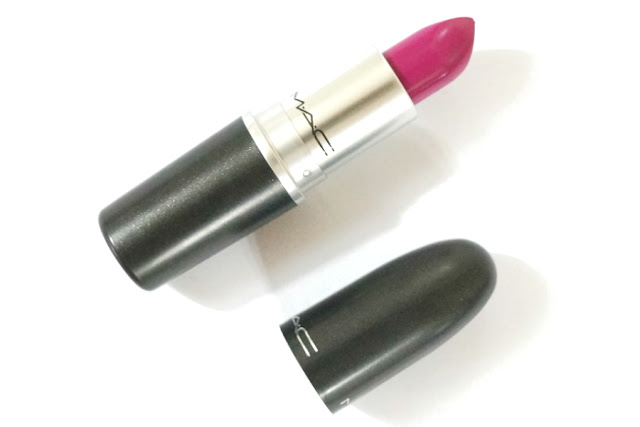 MAC Lipstick in Flat Out Fabulous Review
