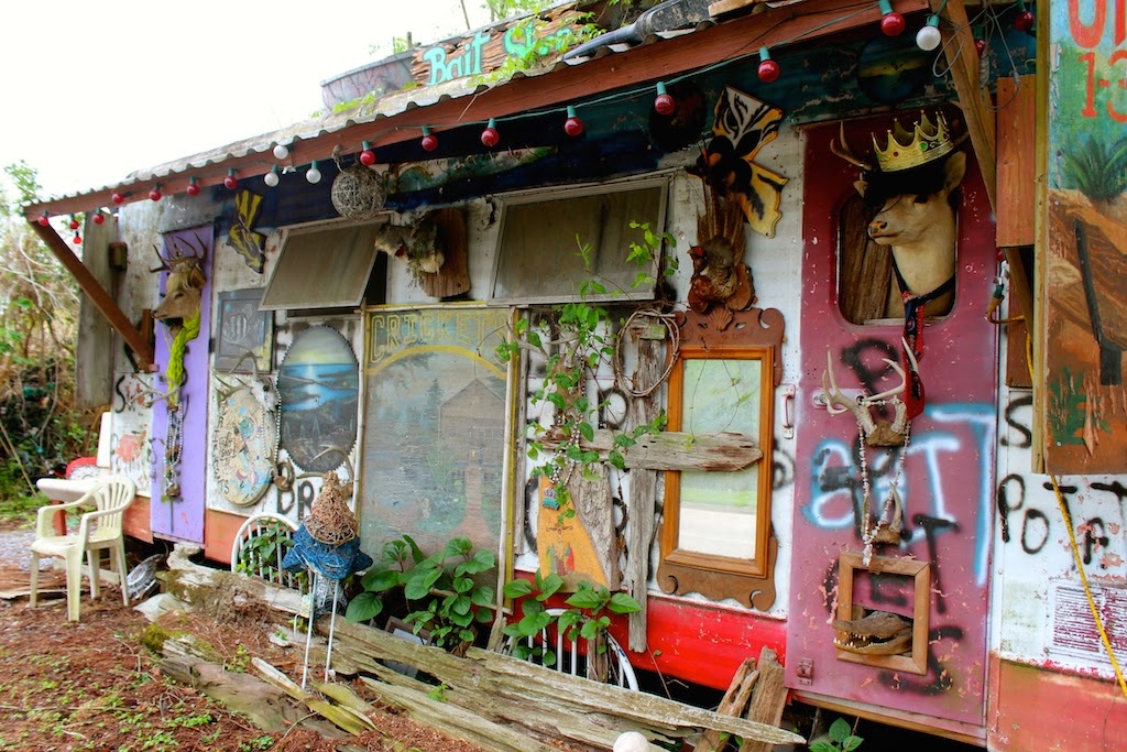 Honey's Treasures Cricket's Bait Shop in Krotz Springs, Louisiana