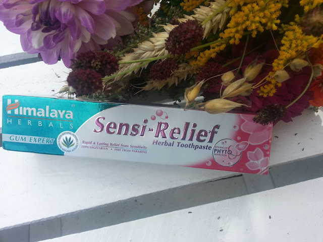 Delikatna pasta do wrażliwych zębów || Himalaya Sensi-Relief