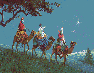25 декабря  5 декабря    Раштуа, Нардуган, Нартан, Нардан.   Рождественский сочельник, Рождественские Святки   В переводе с тюркского слово Нардуган означает «рожденный солнцем» символизирует Солнце.   Проведение праздника приходится как раз на время, когда начинает расти день. Начинается праздник в дни зимнего солнцестояния и празднуется вплоть до празднования Рождества Христова — с 25 декабря до 7 января.  Нардуган — это те же Святки. Основные празднования разворачиваются вместе с увеличением дня и, соответственно, усилением солнца.  Праздник символизирует пробуждение природы и торжество жизни. В праздник ряженые с обрядовыми песнями ходили по домам, желая всем радости, здоровья, достатка. Ряженых угощали, как и на святочных колядках. В Нардугане присутствуют гадания, характерные для святочных праздников. Этот праздник под разными названиями известен у всех восточных народов России. Татары, башкиры и удмурты празднуют Нардуган, татары-кряшены — Раштуа, чуваши — Нартан, эрзя — Нардао, мокша — Нардан.   Рождество́ Христо́во (в Русской православной церкви — Рождество́ по пло́ти Господа Бога и Спаси́теля нашего Иисуса Христа; греч. Ή κατά σάρκα Γέννησις τού Κυρίου καί Θεού καί Σωτήρος ἡμῶν Ιησού Χριστού; у старообрядцев Рожество́ Христово) — один из главных христианских праздников, установленный в честь рождения во плоти Иисуса Христа от Девы Марии.  В православии входит в число господских двунадесятых праздников и предваряется 40-дневным Рождественским постом.  Иерусалимская, Русская, Грузинская, Сербская, и Польская православные церкви,  а также Украинская грекокатолическая церковь (в пределах Украины),  старообрядцы и старостильные церкви празднуют 25 декабря (7 января) по юлианскому календарю.  Константинопольская, Элладская и ряд иных поместных православных церквей празднуют 25 декабря по новоюлианскому календарю.  Католическая церковь — 25 декабря по григорианскому календарю.  Армянская апостольская церковь — 6 января.  Раштуа, Нардуган, Нартан, Нардан.   Рождественский сочельник, Рождественские Святки  5 декабря    Раштуа, Нардуган, Нартан, Нардан.   Рождественский сочельник, Рождественские Святки   В переводе с тюркского слово Нардуган означает «рожденный солнцем» символизирует Солнце.   Проведение праздника приходится как раз на время, когда начинает расти день. Начинается праздник в дни зимнего солнцестояния и празднуется вплоть до празднования Рождества Христова — с 25 декабря до 7 января.  Нардуган — это те же Святки. Основные празднования разворачиваются вместе с увеличением дня и, соответственно, усилением солнца.  Праздник символизирует пробуждение природы и торжество жизни. В праздник ряженые с обрядовыми песнями ходили по домам, желая всем радости, здоровья, достатка. Ряженых угощали, как и на святочных колядках. В Нардугане присутствуют гадания, характерные для святочных праздников. Этот праздник под разными названиями известен у всех восточных народов России. Татары, башкиры и удмурты празднуют Нардуган, татары-кряшены — Раштуа, чуваши — Нартан, эрзя — Нардао, мокша — Нардан.   Рождество́ Христо́во (в Русской православной церкви — Рождество́ по пло́ти Господа Бога и Спаси́теля нашего Иисуса Христа; греч. Ή κατά σάρκα Γέννησις τού Κυρίου καί Θεού καί Σωτήρος ἡμῶν Ιησού Χριστού; у старообрядцев Рожество́ Христово) — один из главных христианских праздников, установленный в честь рождения во плоти Иисуса Христа от Девы Марии.  В православии входит в число господских двунадесятых праздников и предваряется 40-дневным Рождественским постом.  Иерусалимская, Русская, Грузинская, Сербская, и Польская православные церкви,  а также Украинская грекокатолическая церковь (в пределах Украины),  старообрядцы и старостильные церкви празднуют 25 декабря (7 января) по юлианскому календарю.  Константинопольская, Элладская и ряд иных поместных православных церквей празднуют 25 декабря по новоюлианскому календарю.  Католическая церковь — 25 декабря по григорианскому календарю.  Армянская апостольская церковь — 6 января. В переводе с тюркского слово Нардуган означает «рожденный солнцем»  символизирует Солнце.   Проведение праздника приходится как раз на время, когда начинает расти день. Начинается праздник в дни зимнего солнцестояния и празднуется вплоть до празднования Рождества Христова — с 25 декабря до 7 января.  Нардуган — это те же Святки. Основные празднования разворачиваются вместе с увеличением дня и, соответственно, усилением солнца.  Праздник символизирует пробуждение природы и торжество жизни. В праздник ряженые с обрядовыми песнями ходили по домам, желая всем радости, здоровья, достатка. Ряженых угощали, как и на святочных колядках. В Нардугане присутствуют гадания, характерные для святочных праздников. Этот праздник под разными названиями известен у всех восточных народов России. Татары, башкиры и удмурты празднуют Нардуган, татары-кряшены — Раштуа, чуваши — Нартан, эрзя — Нардао, мокша — Нардан.     Рождество́ Христо́во (в Русской православной церкви — Рождество́ по пло́ти Господа Бога и Спаси́теля нашего Иисуса Христа; греч. Ή κατά σάρκα Γέννησις τού Κυρίου καί Θεού καί Σωτήρος ἡμῶν Ιησού Χριστού; у старообрядцев Рожество́ Христово) — один из главных христианских праздников, установленный в честь рождения во плоти Иисуса Христа от Девы Марии.   В православии входит в число господских двунадесятых праздников и предваряется 40-дневным Рождественским постом.    Иерусалимская, Русская, Грузинская, Сербская, и Польская православные церкви,  а также Украинская грекокатолическая церковь (в пределах Украины),  старообрядцы и старостильные церкви празднуют 25 декабря (7 января) по юлианскому календарю.  Константинопольская, Элладская и ряд иных поместных православных церквей празднуют 25 декабря по новоюлианскому календарю.  Католическая церковь — 25 декабря по григорианскому календарю.  Армянская апостольская церковь — 6 января.