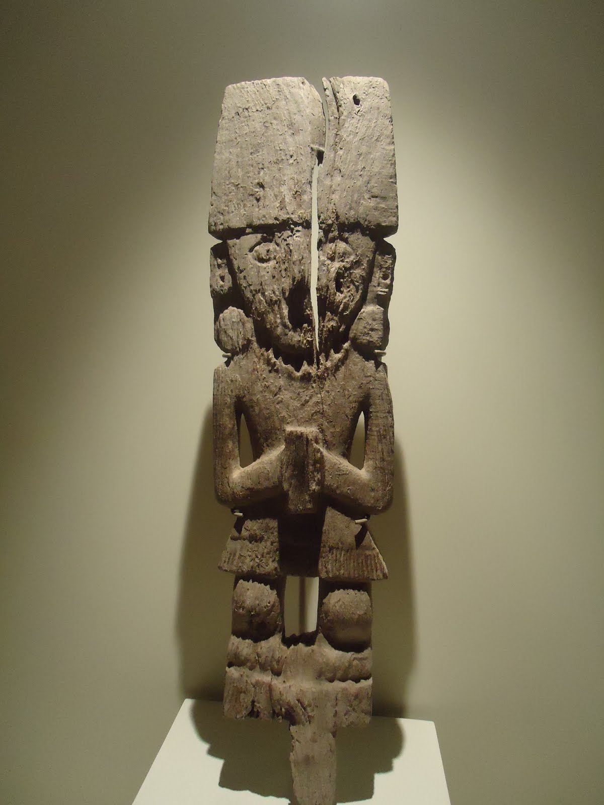 LA FERIA DE LA INFORMACION: Cultura - EL BÁCULO: MUSEO DE ARTE PRECOLOMBINO