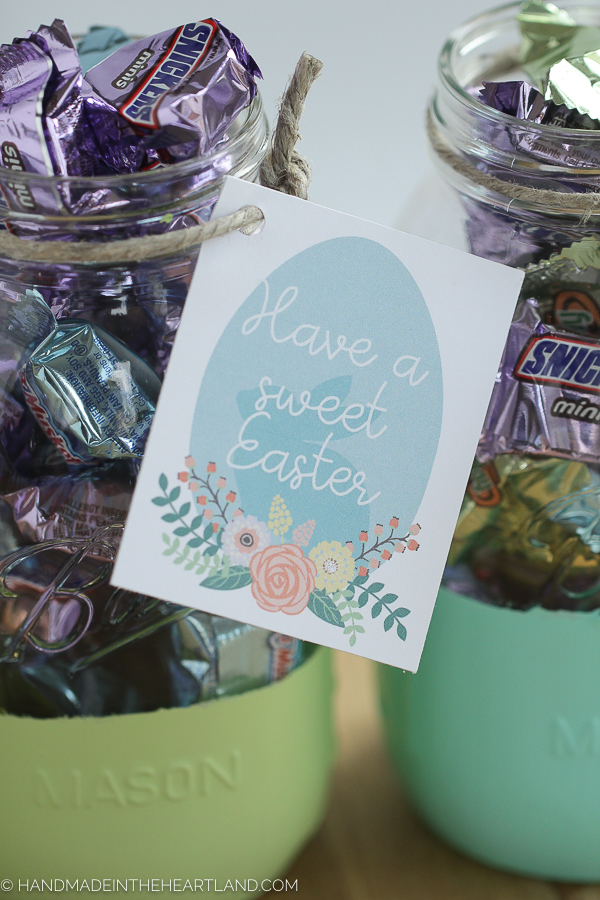 Easy painted Easter mason jar gifts 