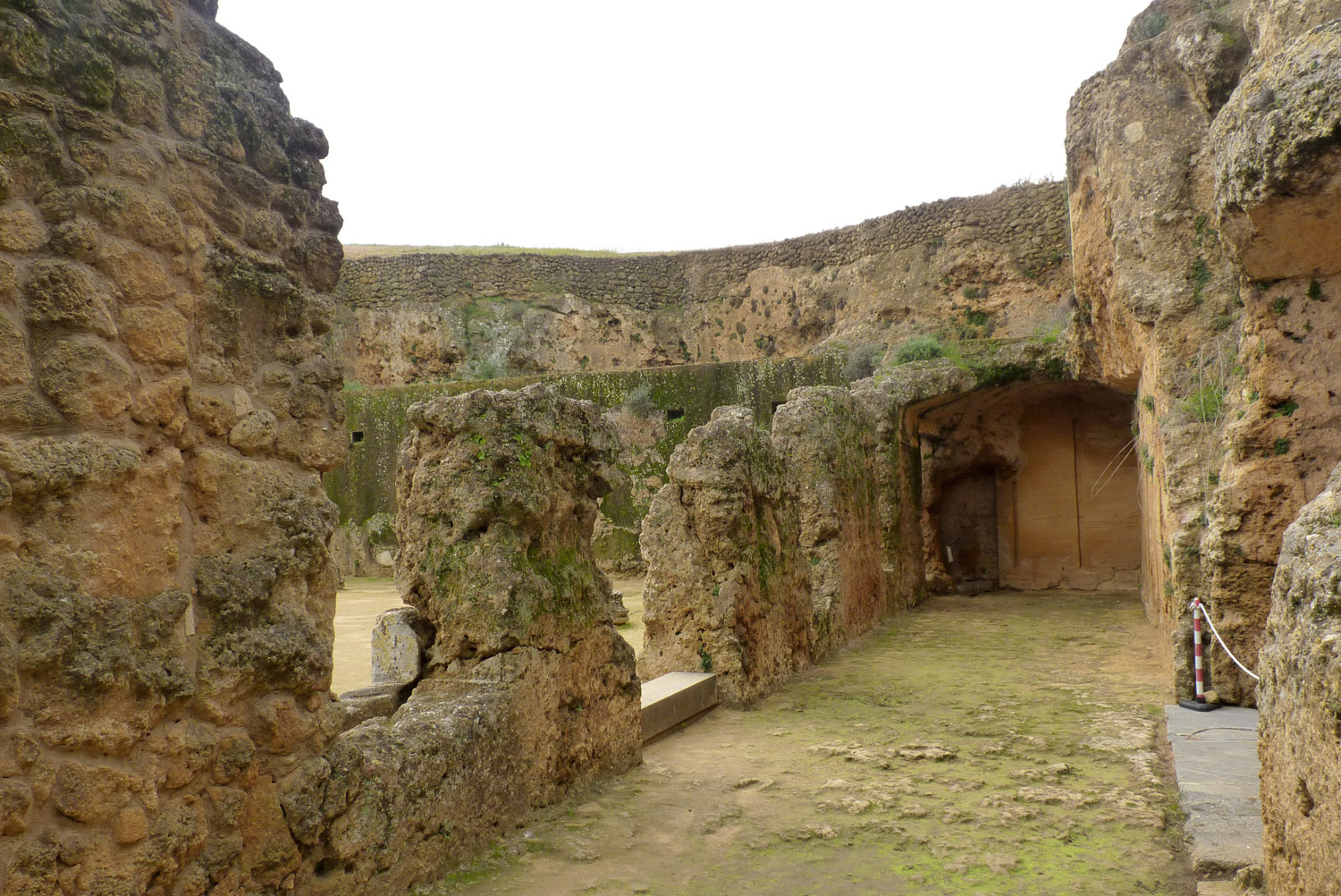 Las fotografías de Miguel Roa Tumbas romanas en Carmona (Sevilla)