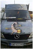 Graffiti na samochodach - food truck
