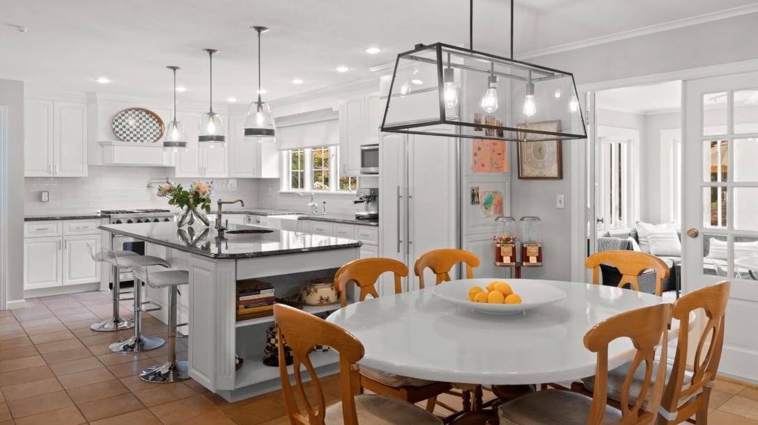 39 Interior Design Photos vs. 165 High Point Ln, Fairfield, CT Luxury Home Tour