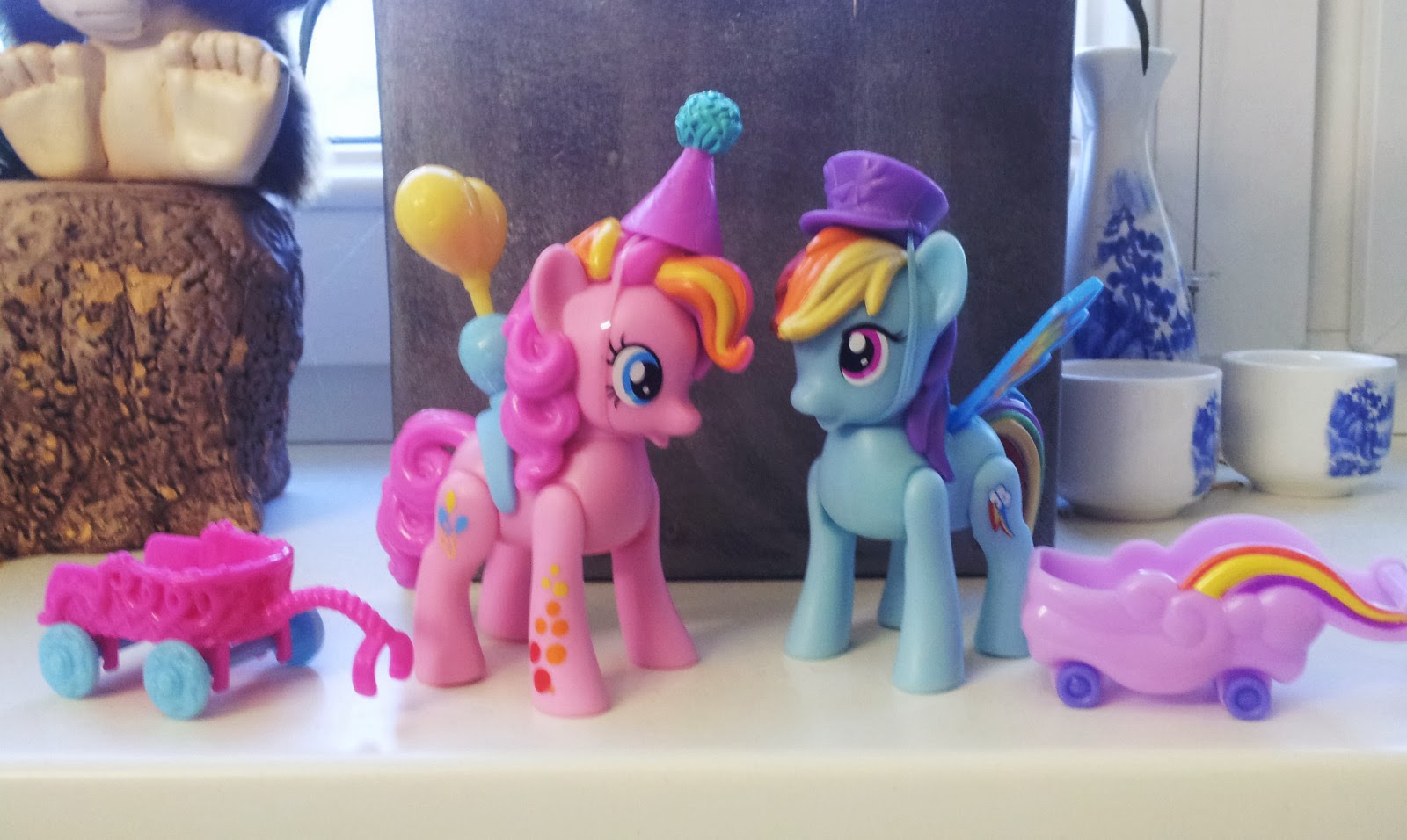 My Little Pony Rainbow Dash and Pinkie Pie Zoom & Go Review MLP Merch