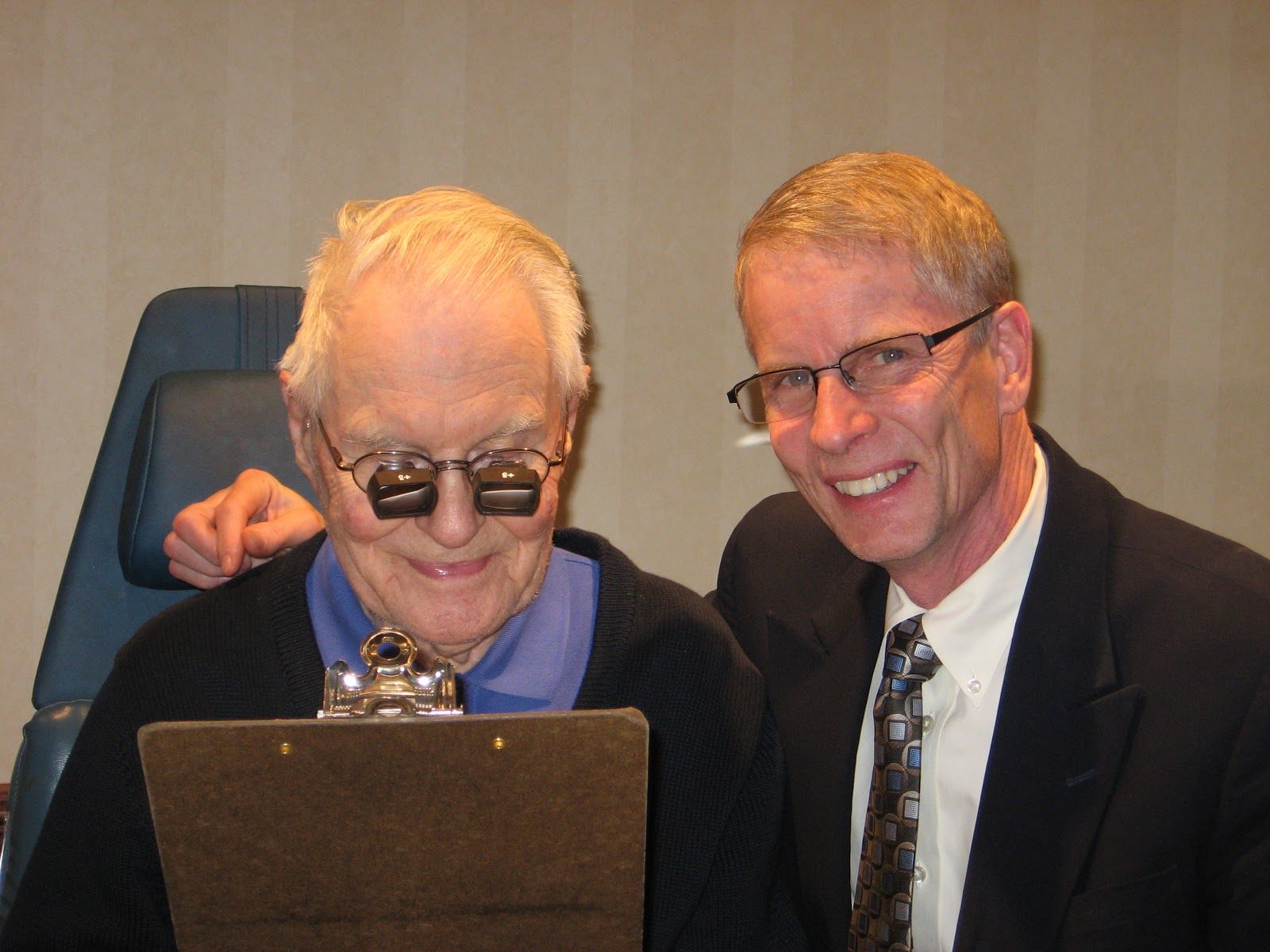 Low Vision Eyeglasses Guide for Macular