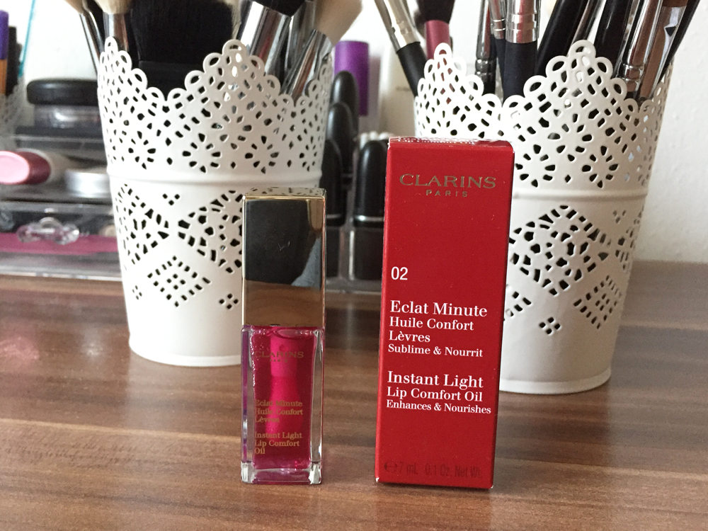 Clarins Instant Light Lip Comfort Oil // REVIEW