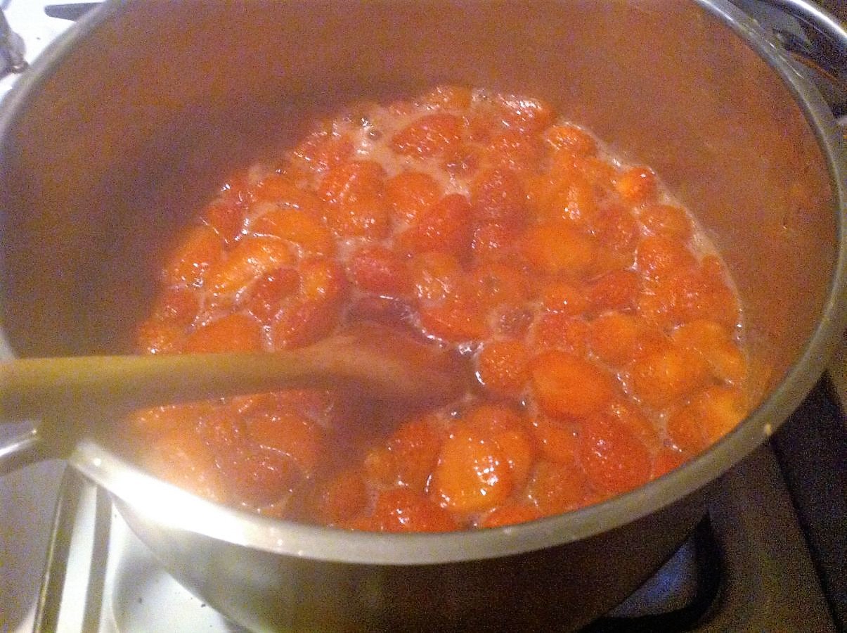 Erdbeergrütze mit Tonkabohne – glatzkoch.de