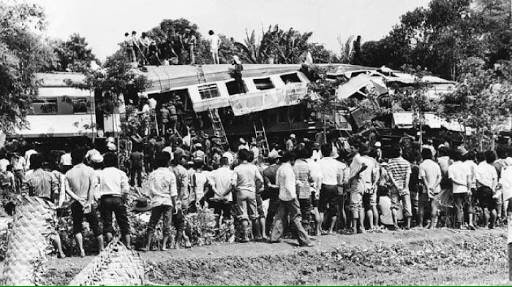 PENINGGALAN HOROR TRAGEDI BINTARO 1987 PENINGGALAN HOROR TRAGEDI BINTARO 1987