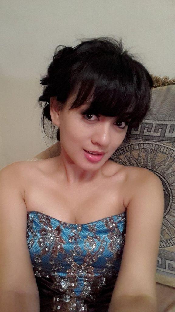 √ Biodata dan Profil Yeyen Lidya - Arlina