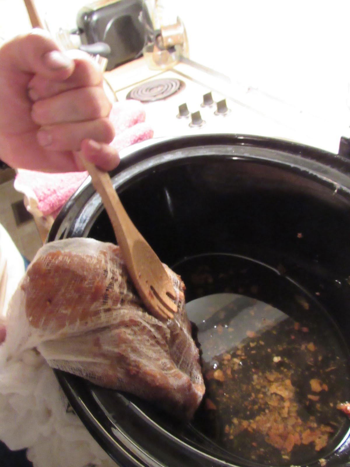 Homestead Wannabes How to Make Lard and Cracklings in a Crockpot