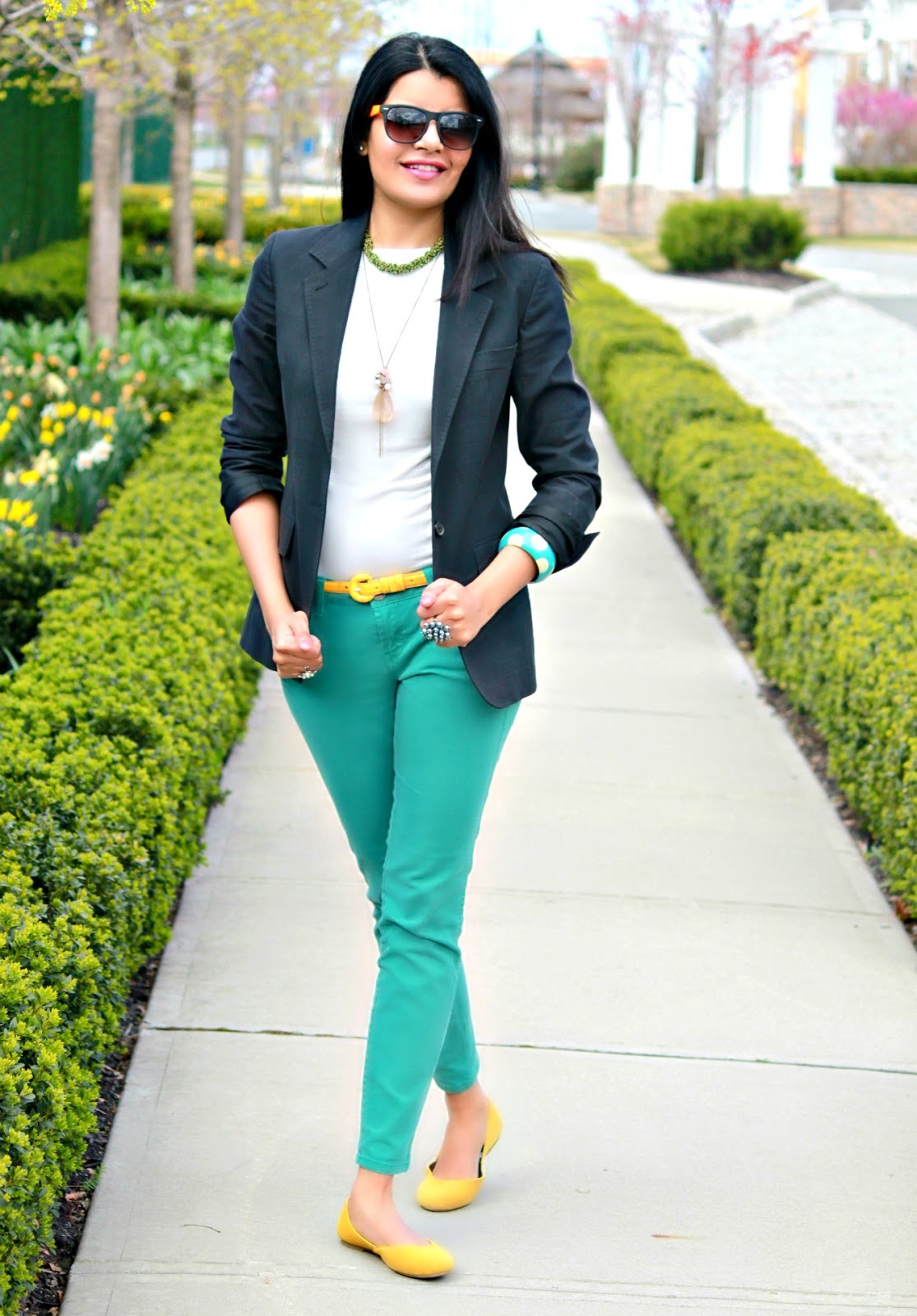 Style-Delights: How To Wear Colored Jeans? That's How!