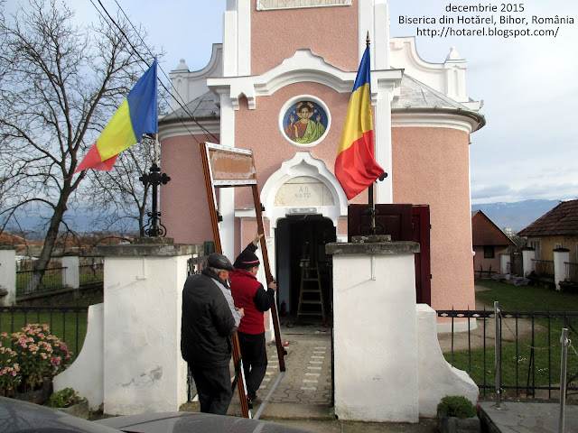 Biserica din Hotarel, Bihor, Romania decembrie 2015 ; satul Hotarel comuna Lunca judetul Bihor Romania