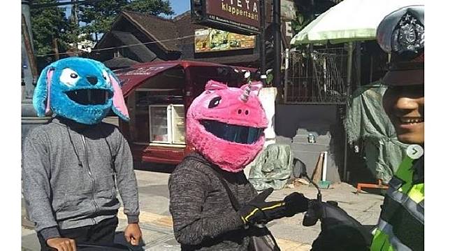 Pemakai Helm Boneka Elmo Ditilang di Semarang, Ini Kata Polisi