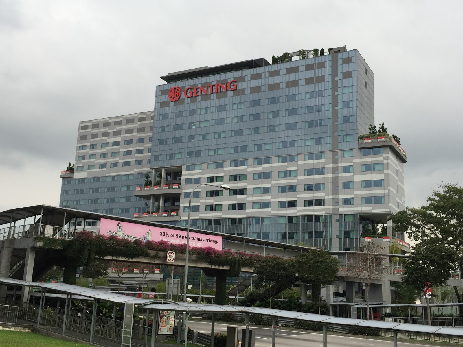 Observe the world RWS Resort World Jurong Genting Hotel