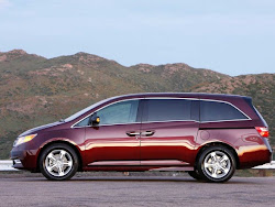 honda odyssey vs honda pilot 2012 1