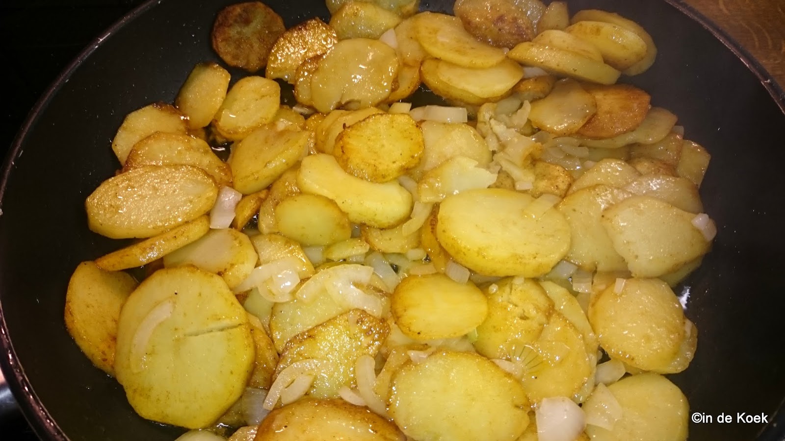 In de Kök: Bratkartoffeln aus rohen Kartoffeln