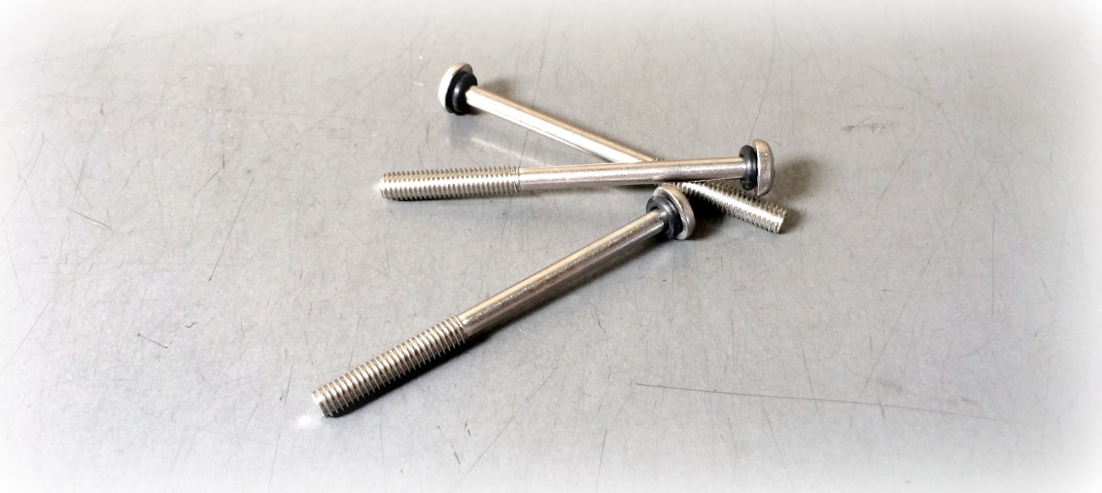 Excellence In Custom Fasteners & Hardware Special Captive Screw With ORing