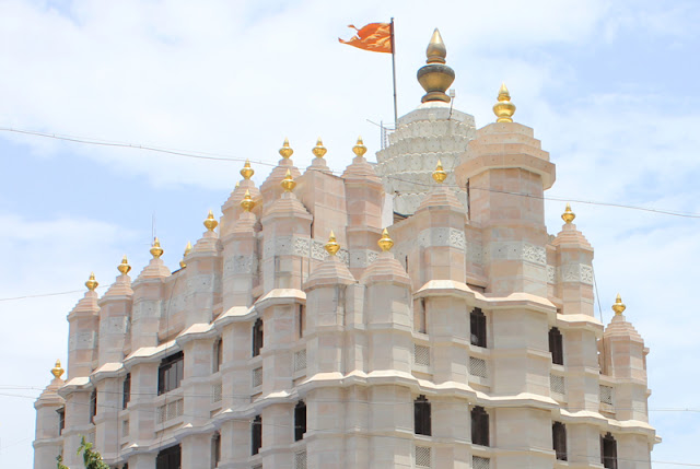 Siddhivinayak Temple - Prabhadevi- Magical Mumbai