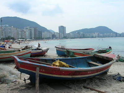 Barcas en Playa de Copacabana, Río, Brasil, La vuelta al mundo de Asun y Ricardo, round the world, mundoporlibre.com