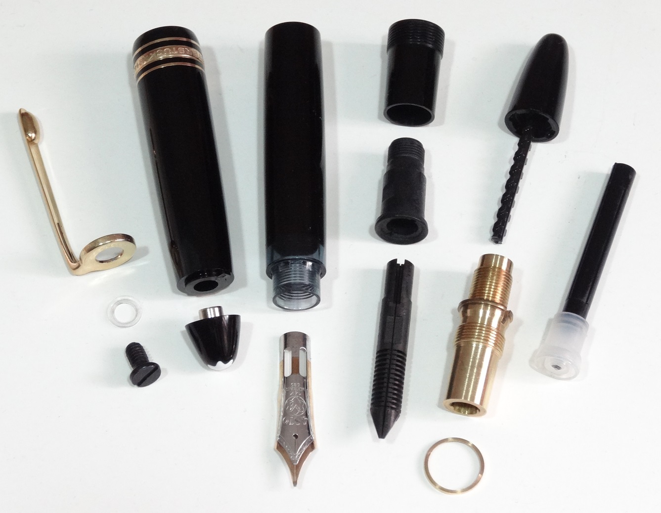 老鋼筆 萬寶龍 中班 鋼筆 拆解 清洗 Montblanc 146 fountain pen disassembly restore