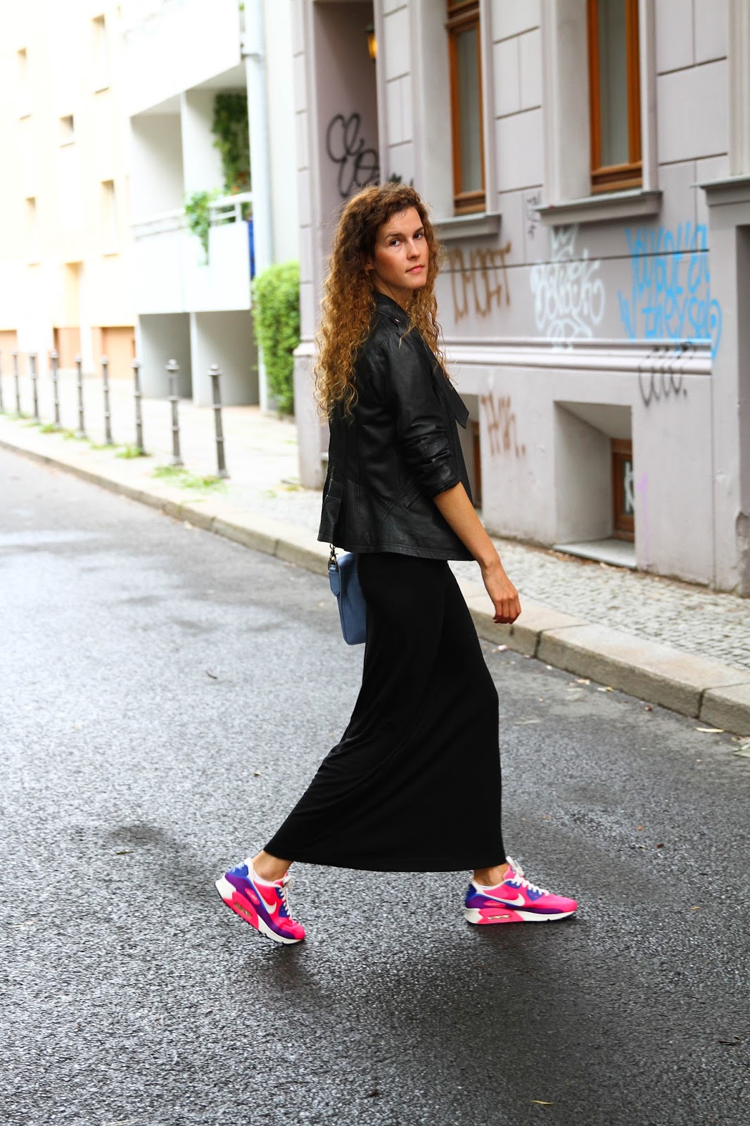 black maxi dress - heylilahey.
