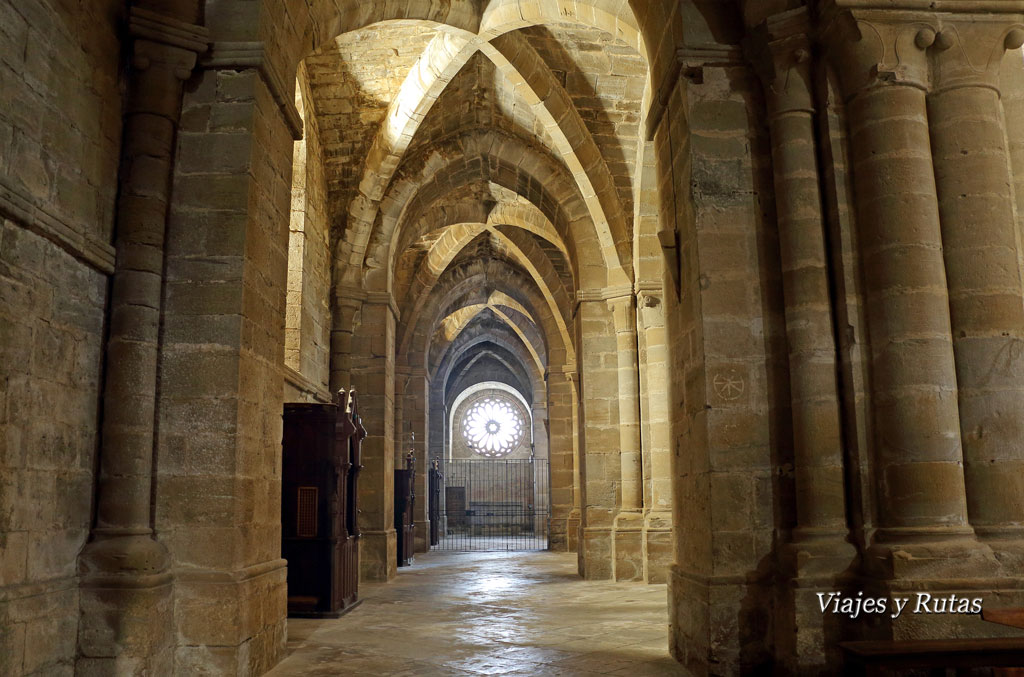 Iglesia de Santa María del Monasterio de la Oliva, Navarra