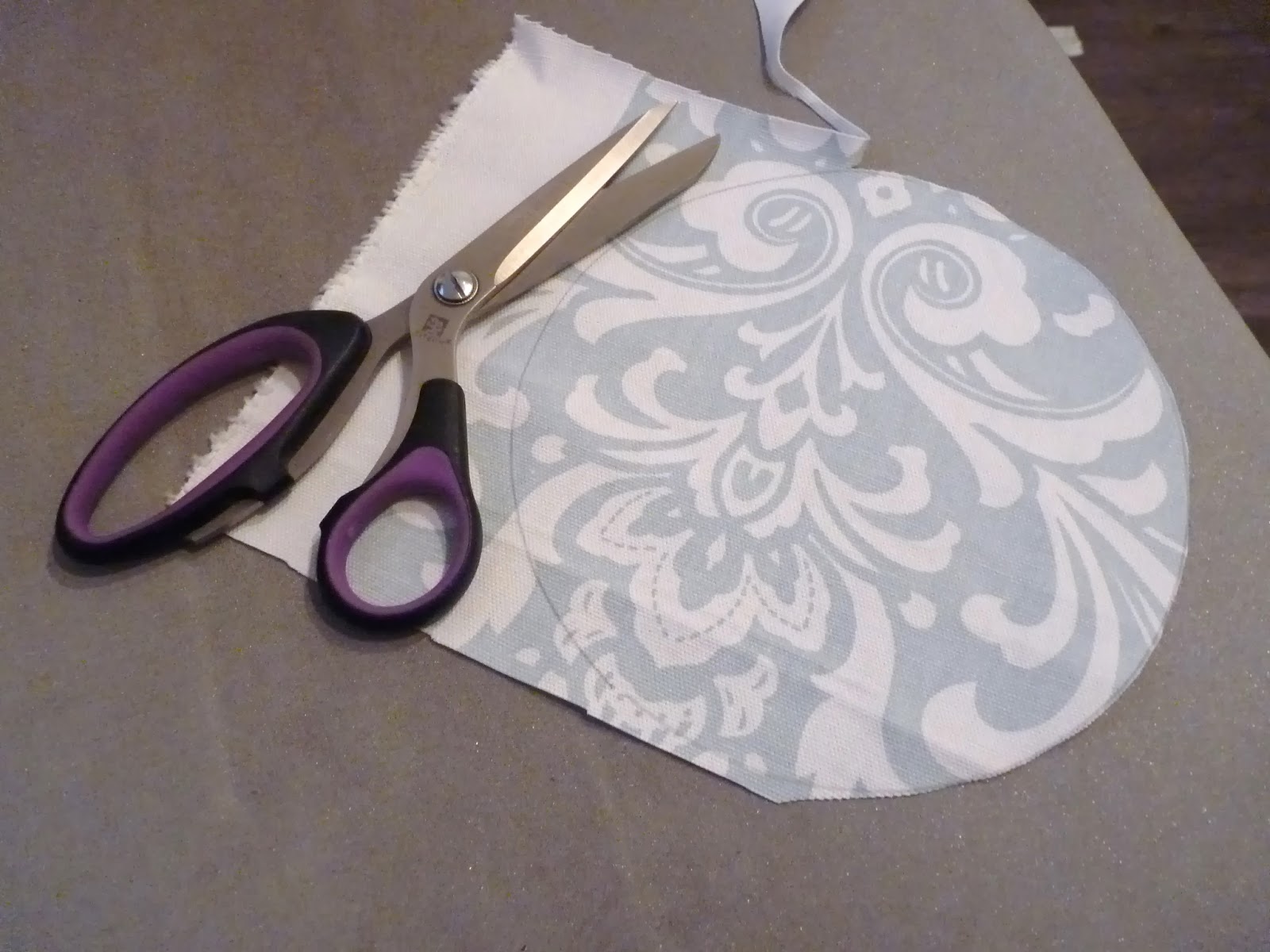 d i y d e s i g n How To Sew A Custom BolsterCushion Cover