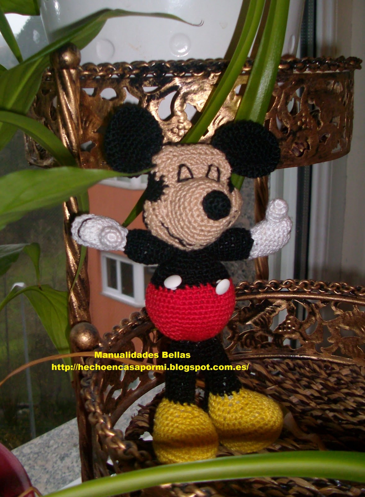 Creando Labores y Manualidades: Mickey