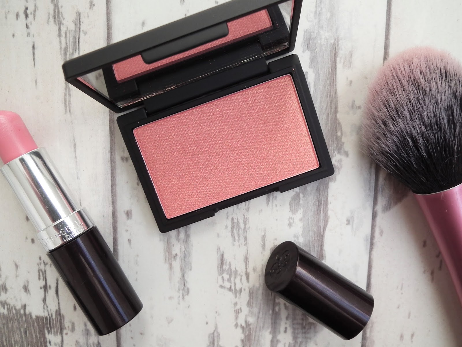 The Rose Gold Blush Lauren Victoria Beauty & Lifestyle Blog