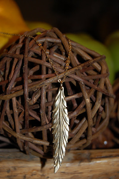 Feather Necklace 16"
