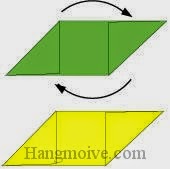 Bước 3: Xoay tờ giấy xanh cho vuông góc với tờ giấy vàng.